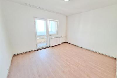 Apartament 3 camere decomandat, zona Nord - 4