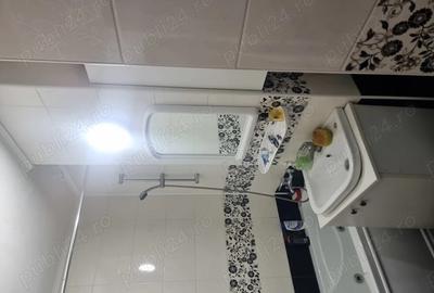 Vand apartament 2 camere decomandate vizavi de gara Burdujeni et 3 - 2