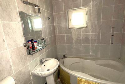 Apartament cu 3 camere decomandat în Micro 16 - 9