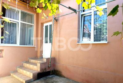 Apartament la casa 2 camere 52 mp si gradina 60 mp Central C