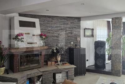 Casă cu 5 camere cu Teren 2800 Mp în Central - 2