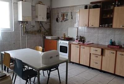 Casă individuală cu 8 camere cu Canalizare în Chitila - 10