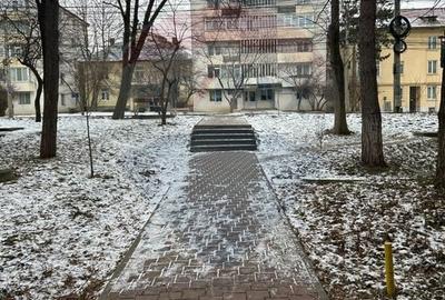 Spațiu comercial, de 42.369998931885 mp, în Policlinica - 16