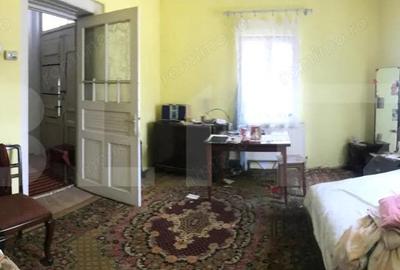 Casă cu 3 camere cu Teren 3920 Mp în Central - 6