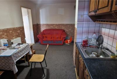 Apartament 2 camere izolat exterior zona Liceul Sportiv - 3