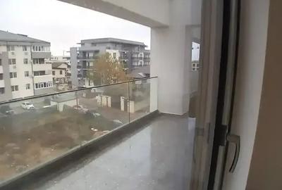 Apartament cu 3 camere decomandat în Titan - 9