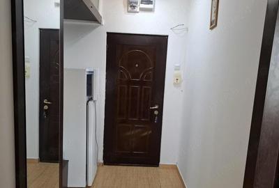 Apartament cu 2 camere decomandat în 1 Mai - 2