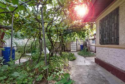COLENTINA - POEZIEI, CASA RENOVABILA 120 MP, LOT 243 MP!