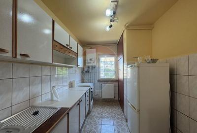 Apartament spa?ios cu 4 camere, situat in cartierului V... - 8