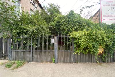 Casă centrală în Târgoviște, teren 250 mp, 4 camere, distanță la  900 m de Primă - 4