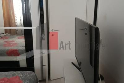 Apartament cu 2 camere semidecomandat în Militari