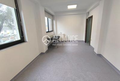 CENTRU ANAF (cod03)- Birou luminos si cochet ! - 2