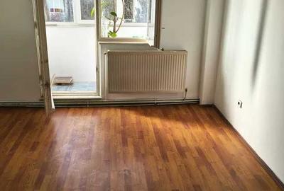 Apartament cu 2 camere semidecomandat în Astra - 2