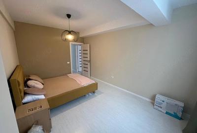 Apartament cu 3 camere decomandat în Poarta 6 - 7