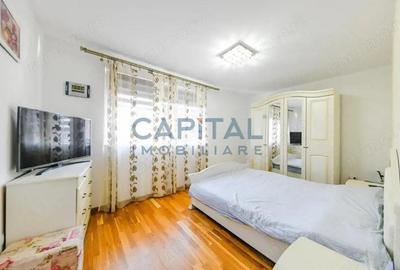 Apartament cu 3 camere în Andrei Mureșanu