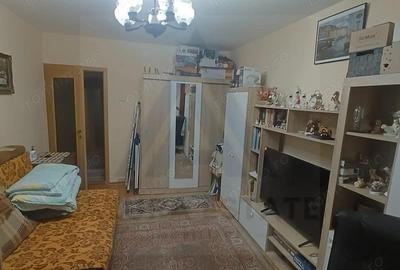 Apartament cu 2 camere decomandat în Valea Aurie - 3
