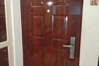 Garsoniera,semidecomandata,30 mp Ploie?ti vis a vis de spitalul Jude?ean 33.000 Euro negociabil - 1