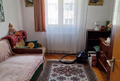 Apartament cu 3 camere semidecomandat în Titan - 7