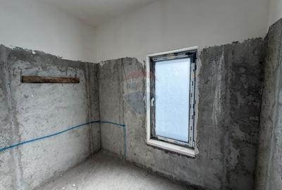 Casă cu 4 camere cu Teren 470 Mp în Câmpineanca - 17