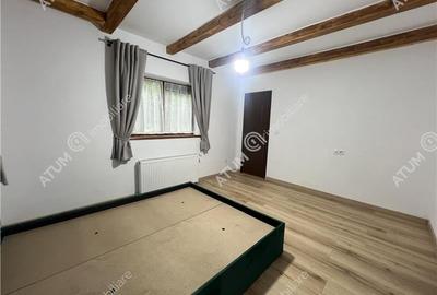 Cabana cu 7 camere 7 bai si teren 1000 mp in Avrig zona Mlaci - 11
