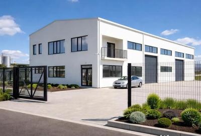 Spațiu comercial, de 590 mp, în Central - 11