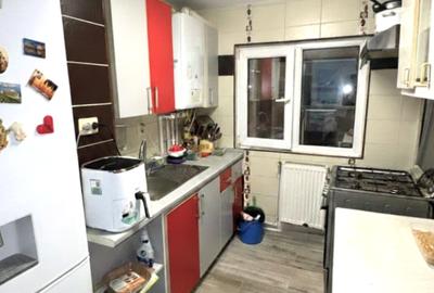 Apartament cu 3 camere decomandat, mobilat în Micro 19 - 6