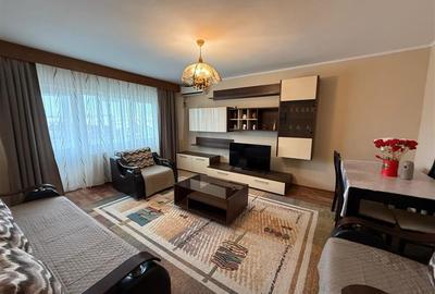 Apartament cu 3 camere decomandat, mobilat în 9 Mai