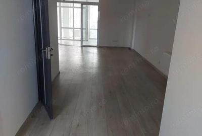 Spațiu comercial, de 89 mp, în Militari