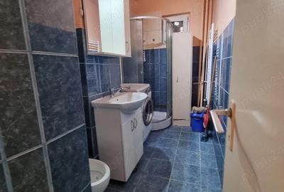 Garsonieră decomandată în Central