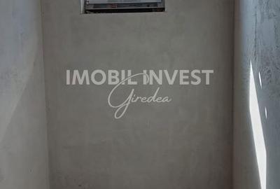 Casă cu 4 camere cu Teren 300 Mp în Central - 3