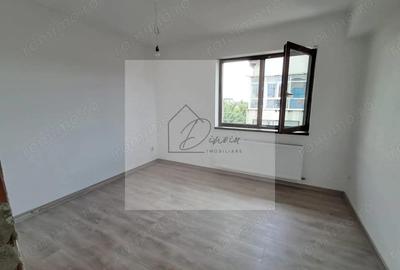 Casă cu 4 camere cu Canalizare în Odăi - 6