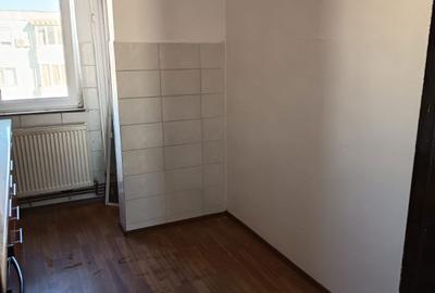 Apartament cu 2 camere semidecomandat în Central - 1