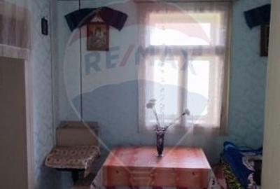 Casă cu 3 camere cu Teren 1361 Mp în Gârdani - 11