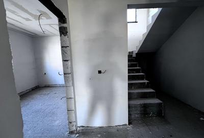 Casă individuală cu 5 camere cu Canalizare în Șendreni - 23