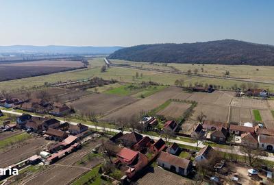 Teren de 2970 mp, în Mașloc - 2