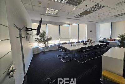 Spațiu comercial, în Decebal - 7