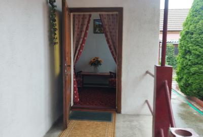 Casă individuală cu 3 camere cu Canalizare în Semicentral - 1