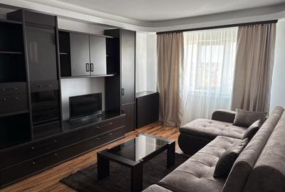 Apartament cu 3 camere decomandat în Central - 1