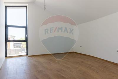 Casă cu 5 camere cu Teren 504 Mp în Mogoșoaia - 11