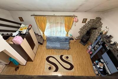 Casă / Vilă cu 5 camere - 8