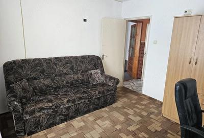 Apartament cu 3 camere decomandat în Noua - 7
