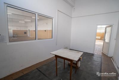 Spațiu industrial, de 370 mp, în Central - 4