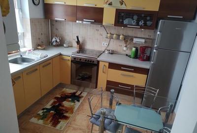 Apartament 3 camere, zona Avantgarden 1 - 3