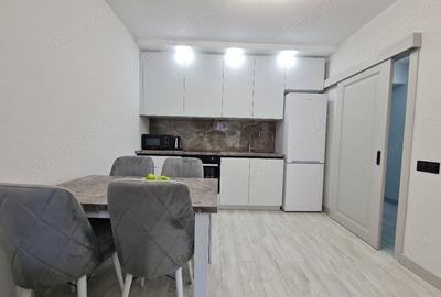 Garsonieră decomandată în Tei