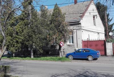 Casă cu 5 camere cu Teren 2100 Mp în Central - 8