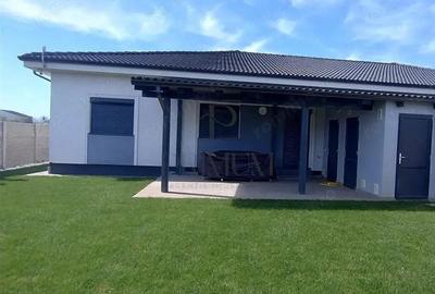 ZONA LIDL - Casa individuala - canalizare - teren 604 mp - 2