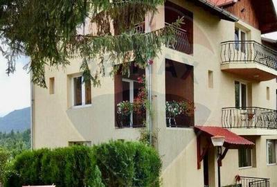 Vila cu 8 camere cu vedere panoramica la muntii Bucegi Vila cu 8 camere cu vedere panoramica la muntii Bucegi - 1