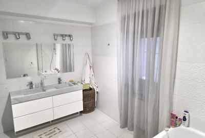 Apartament cu 4 camere în Primăverii - 8