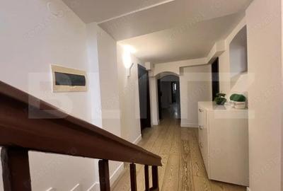 Casă cu Teren 1121 Mp în Central - 14