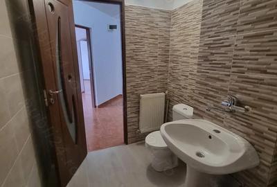 Apartament cu 3 camere decomandat în Central - 5